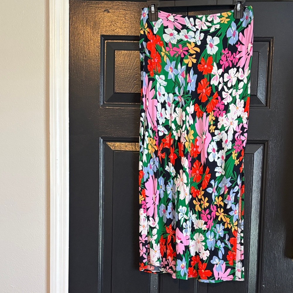 Old Navy Floral Pencil Skirt - Multicolor